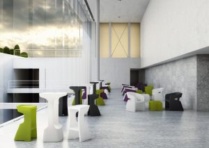 table haute mange debout et tabouret haut en polyéthylène ambiance 2