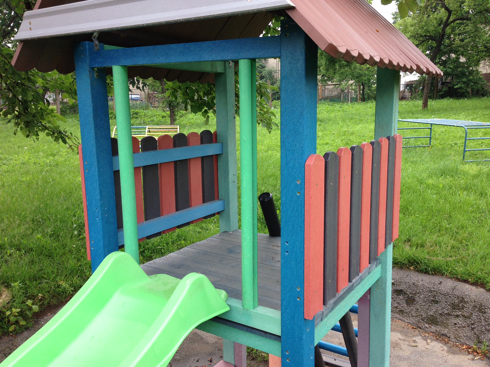 Planches et profils en plastique recyclé